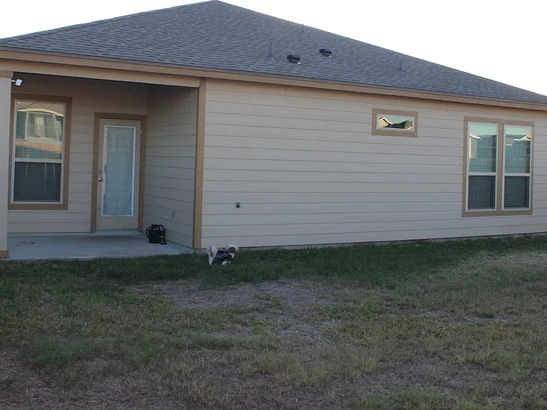 211 Bismark Palm Dr — Photo 15