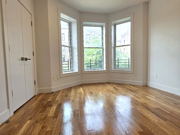 3rd image of 1793 Bedford Ave APT 3L