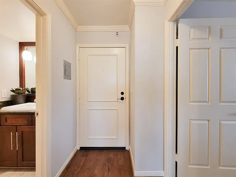 3525 Sage Rd #303 — Photo 15