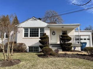 6518 Ivy Hill Dr, Mc Lean, VA 22101