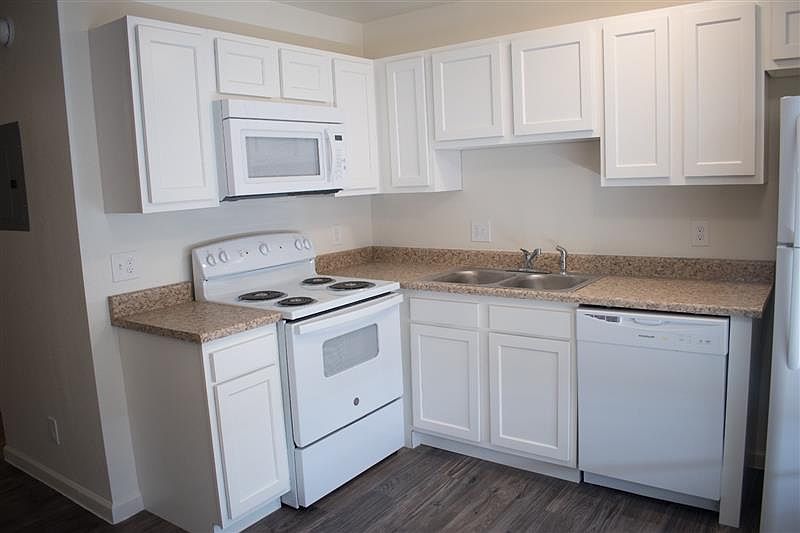 KITCHEN (1)