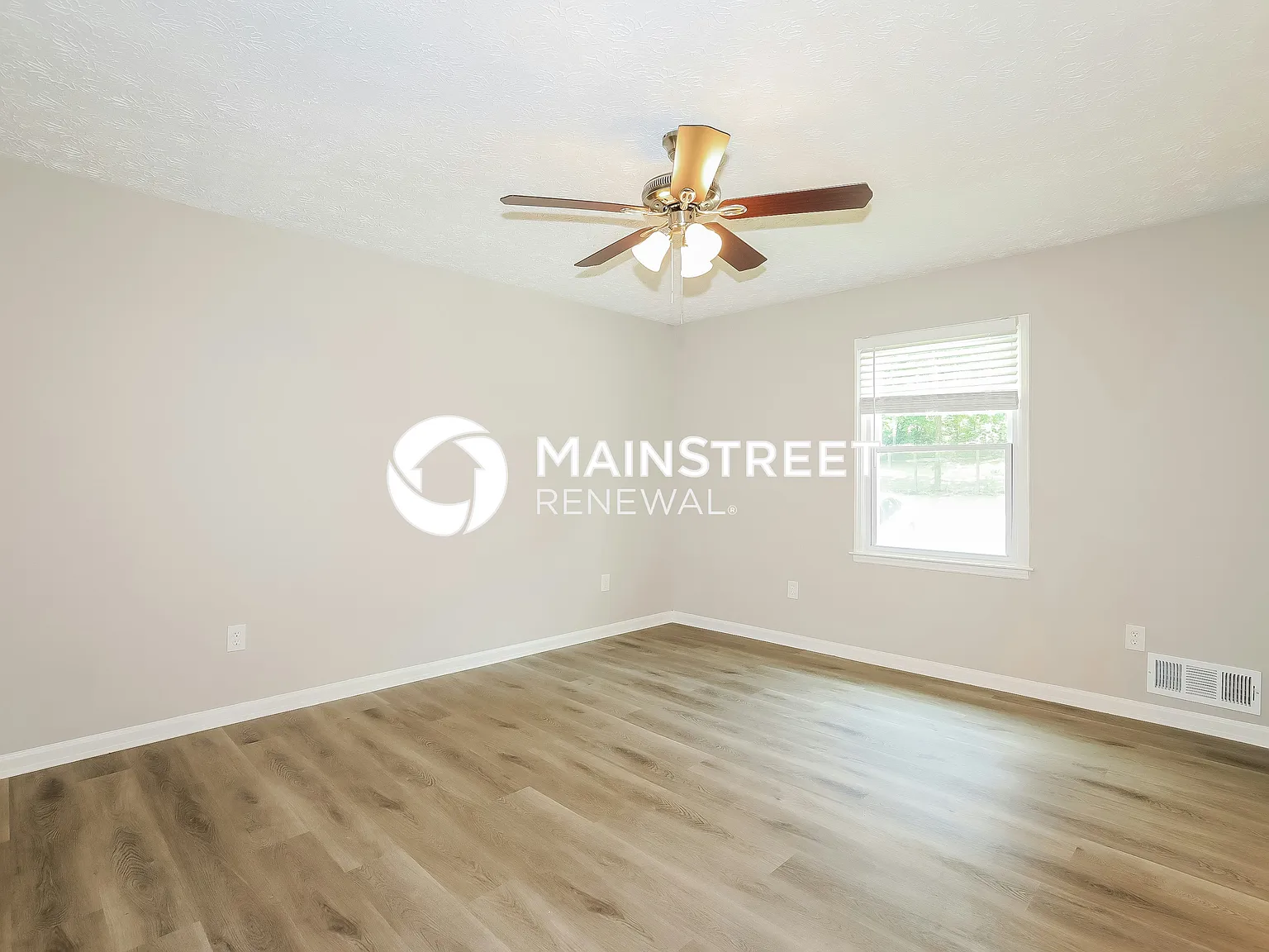 1743 Hunting Creek Ln Se — Photo 2