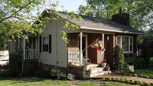 1st image of 1906 Scenic Dr
