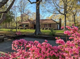 10390 Carriage Rd, Providence Forge, VA 23140