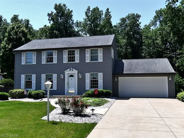 1533 Woodhill Cir NE, Warren, OH 44484