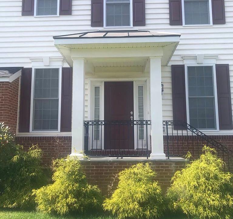 2nd image of 43135 Rectortown Chapel Sq