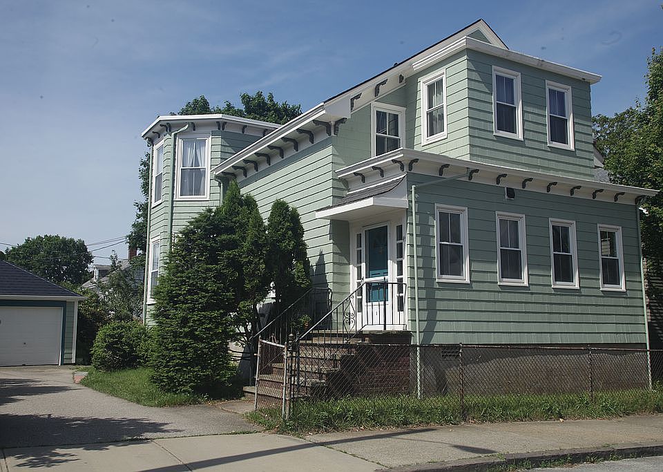 Victorian flair, new paint