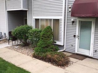 1101 S Sunnyslope Dr UNIT 8U, Racine, WI 53406