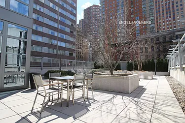 Rented by Engel & Völkers New York City