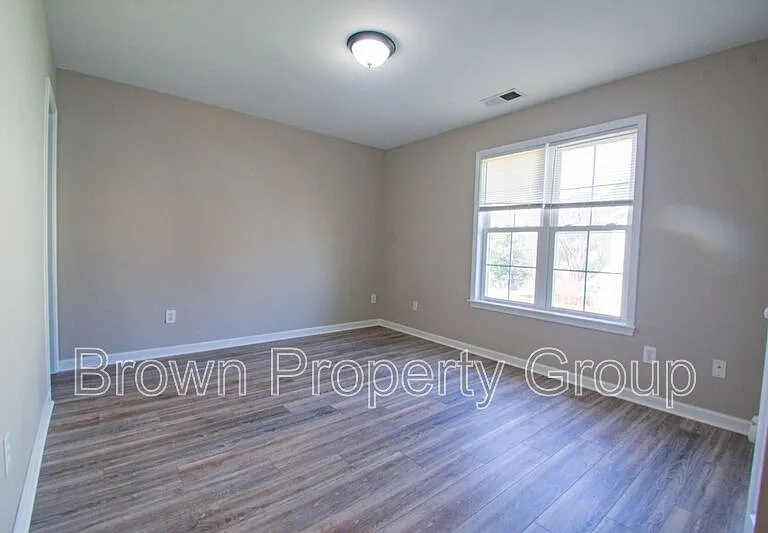 452 Cityview Ln — Photo 14