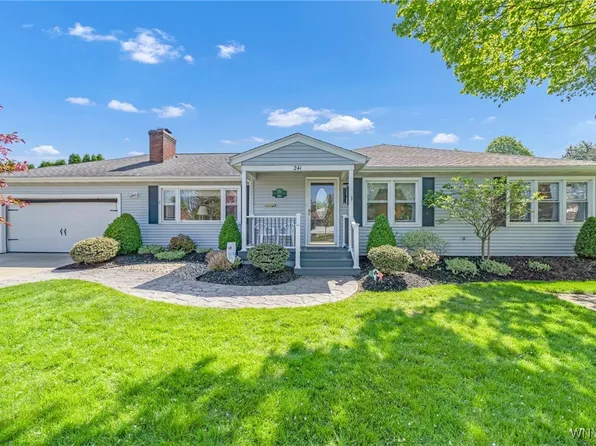 241 Seneca St, Gowanda, NY 14070