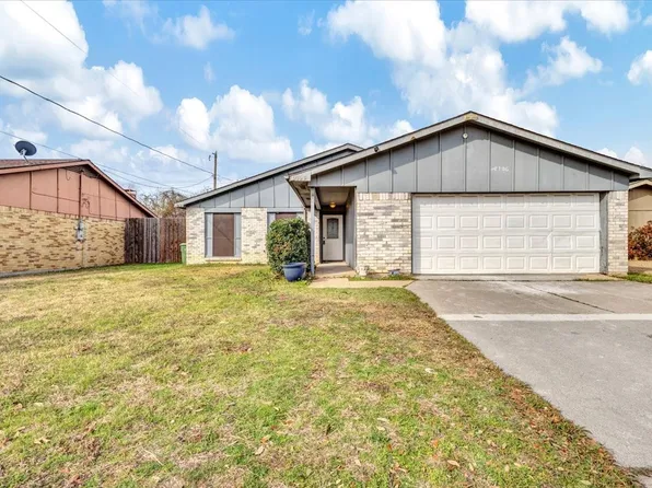 2106 Bear Creek Ln, Arlington, TX 76006