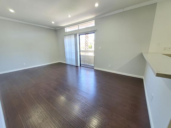 4th image of 449 S Alexandria Ave APT 102