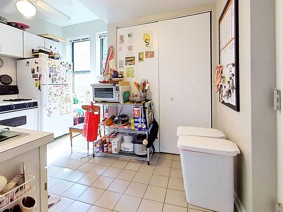 5th image of 1433 W Balmoral Ave #1439-3S