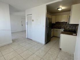 6214 SW 131st Ct, Miami, FL