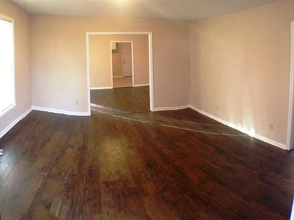 2nd image of 2209 18th St