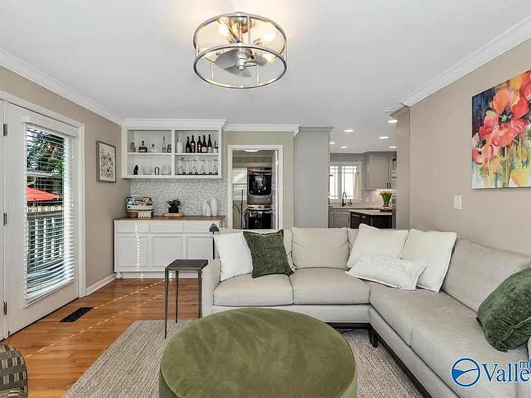 1410 Ward Ave NE — Photo 31
