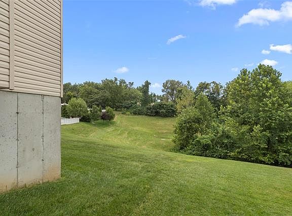 3rd image of 3325 Bridgeton Trails Dr