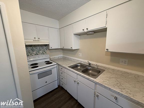 5th image of 702 N 2nd St APT 10
