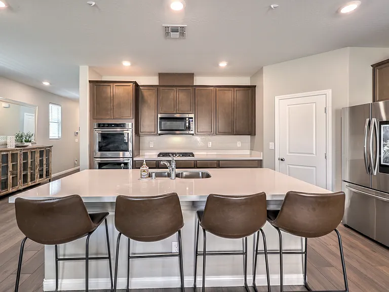 10646 Silver Pond Ave — Photo 9
