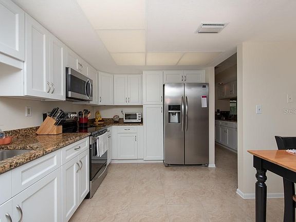4th image of 190 Ashley Ln