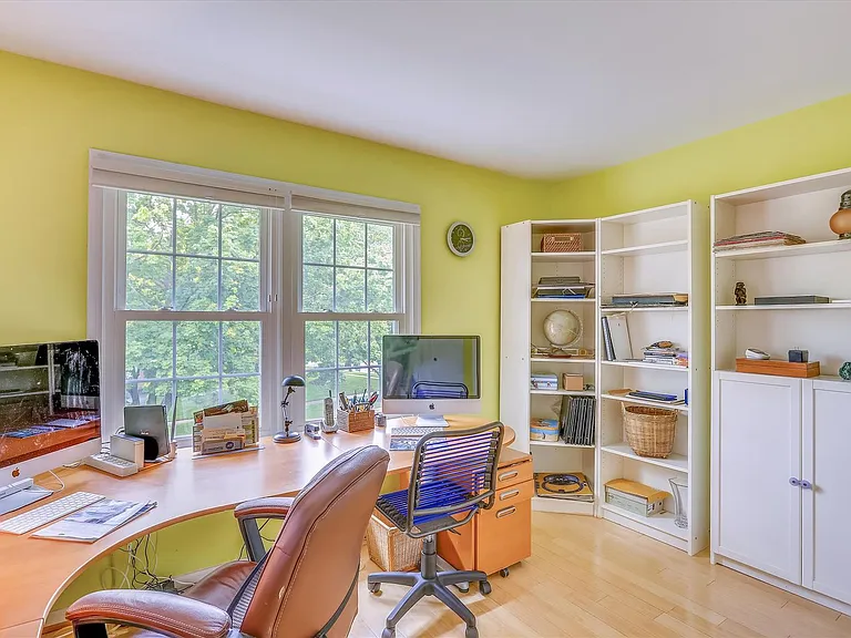 1755 Glastonberry Rd — Photo 64