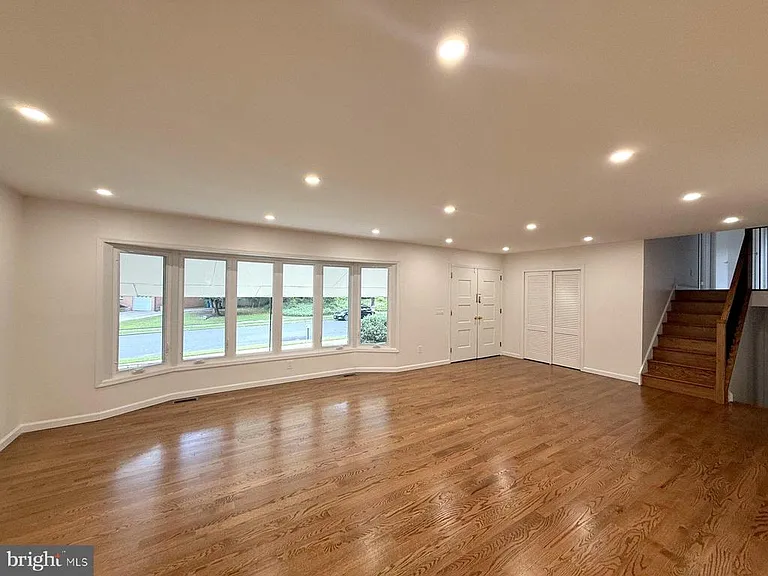 355 Cherry Hill Blvd — Photo 7