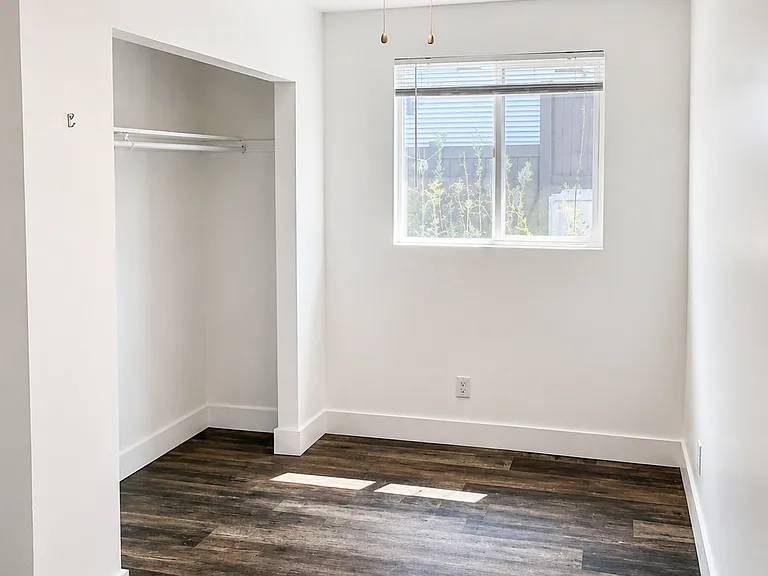 1721 E Fort Union Blvd #1 — Photo 5