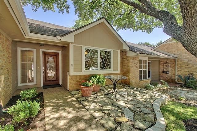 1st image of 3847 Williamsburg Cir