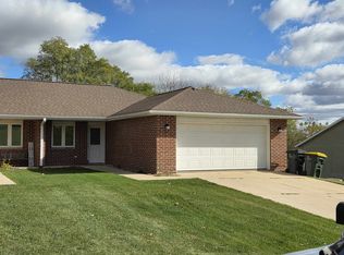 1939 Foxmoor Dr, Fennimore, WI 53809