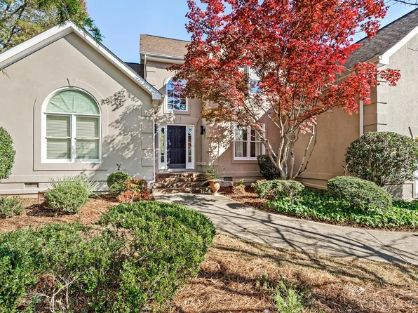 528 River Oaks Ln, Charlotte, NC 28226