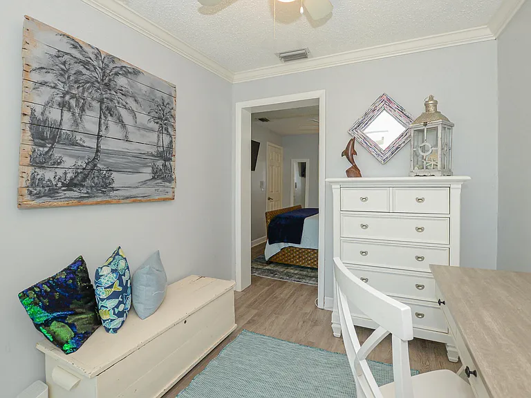 110 SW Hideaway Pl — Photo 21