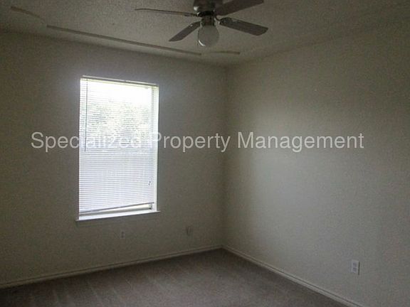 3rd image of 1047 Irene St