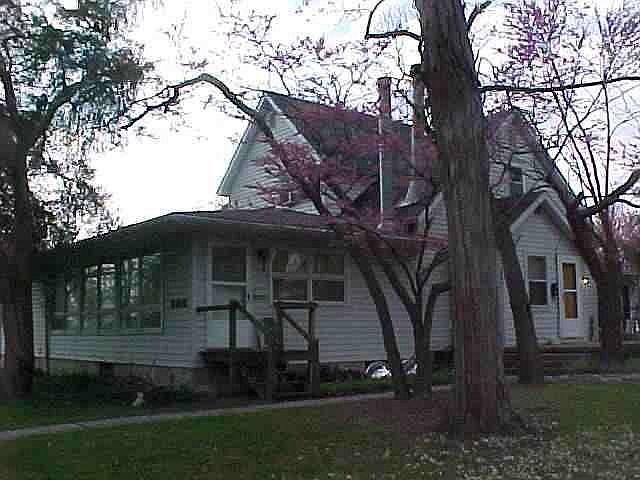 1st image of 803 W Grant St