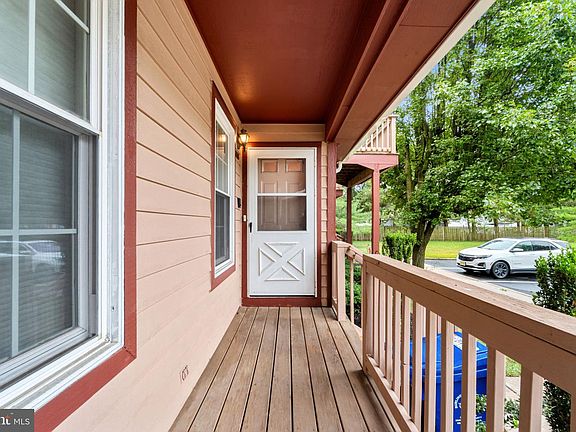 3rd image of 808 Westfield Dr