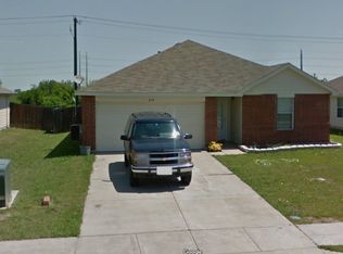 240 Meadowcrest Dr, Terrell, TX 75160