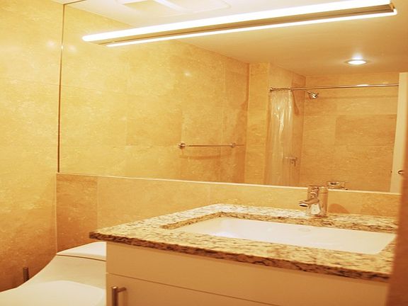 4th image of 1043 Madison Ave #1