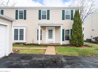 49 Bunker Hill Ln, Elyria, OH 44035