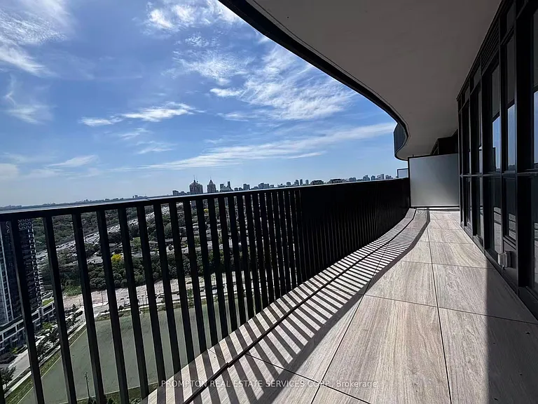 18 Esther Shiner Blvd #2709 — Photo 12