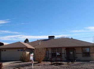 320 Cottonwood Dr, Alamogordo, NM 88310