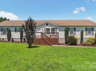 1069 Heather Glen Dr, Catawba, NC 28609