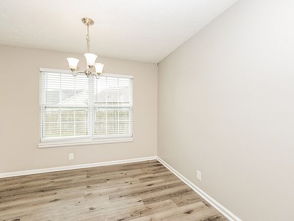 5th image of 1131 Melvin Dr