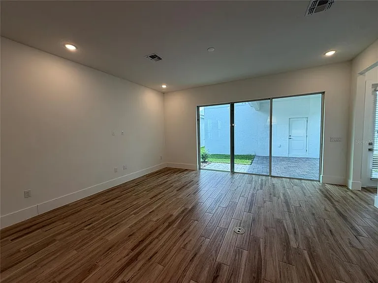 12438 Clear Sapphire Dr — Photo 15