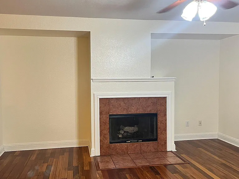7911 Forest Stone St — Photo 11