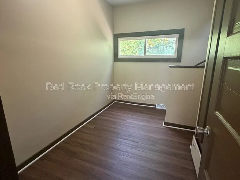 835 Elm St — Photo 21