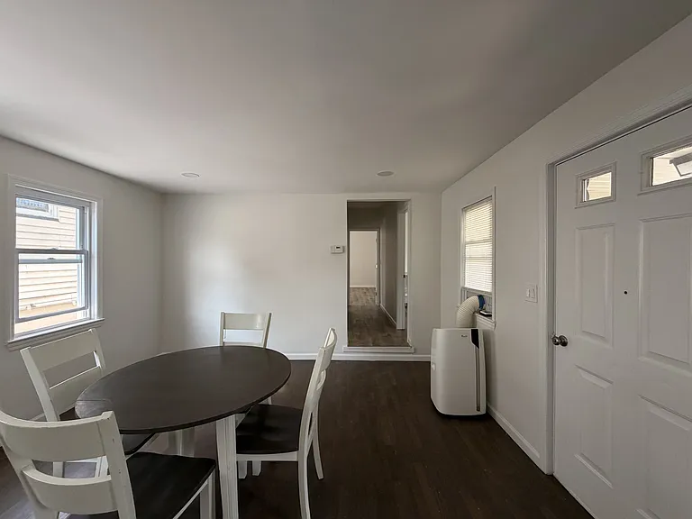 29 W Somerset St — Photo 5
