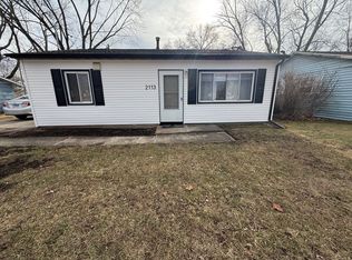 2113 W Kirby Ave, Champaign, IL 61821