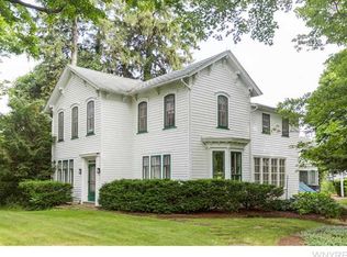 7664 Quaker Rd, Orchard Park, NY 14127