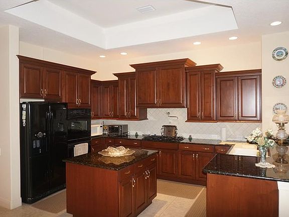 4th image of 10213 Thurston Groves Blvd
