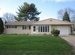 502 Hilltop Rd, Waterloo, IA 50701